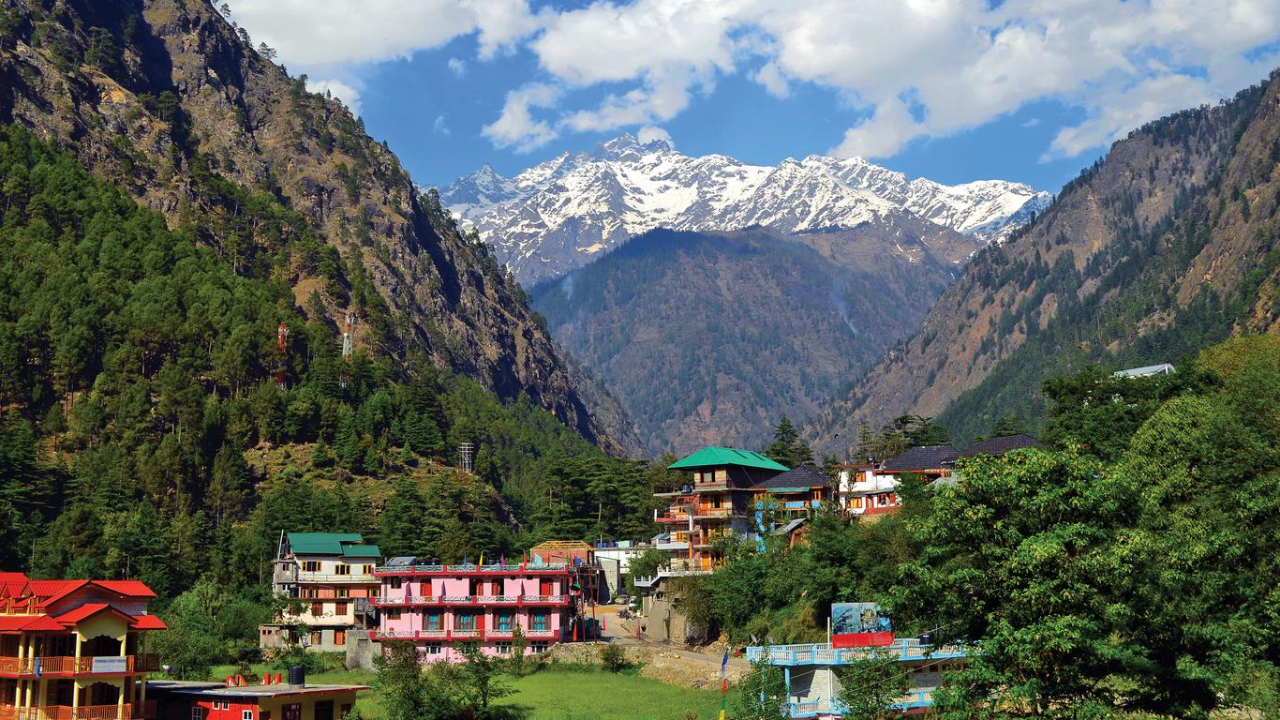 Delhi to Kasol Taxi Service